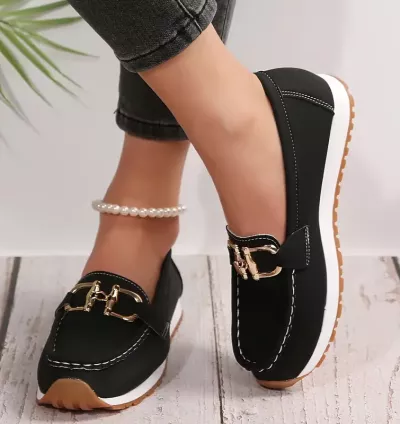 Mule Feminino Elegante com Fivela Metálica – Loafer Estiloso e Confortável para Todas as Estações
