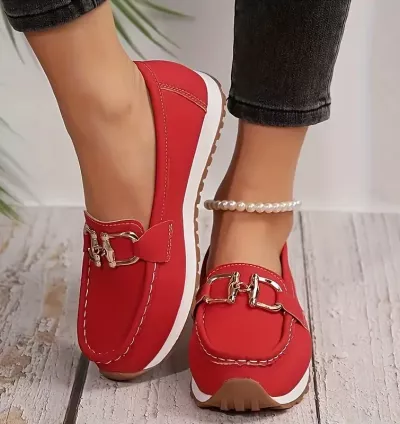 Mule Feminino Elegante com Fivela Metálica – Loafer Estiloso e Confortável para Todas as Estações