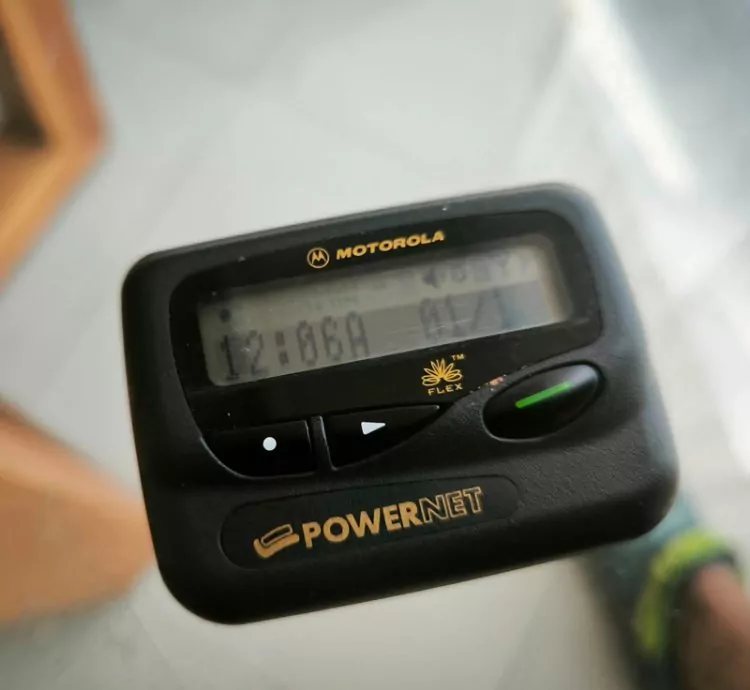 Pager Motorola beep Powernet Antigo Anos 80 - Funcionando, Com Capinha - Raridade para Colecionadores!