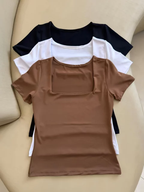 Kit 3 Blusas Femininas Baby Look Manga Curta Gola Quadrada – Moda Casual Versátil