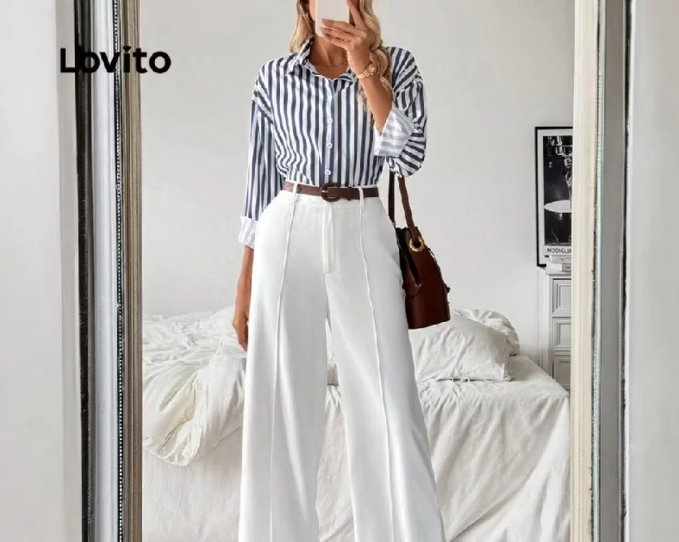 Camisa Feminina Listrada & Calça Branca