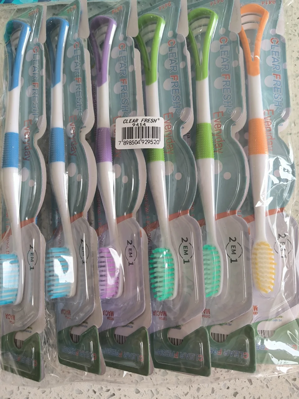 Kit 6 Escovas de Dentes 2 em 1 - Clear Fresh